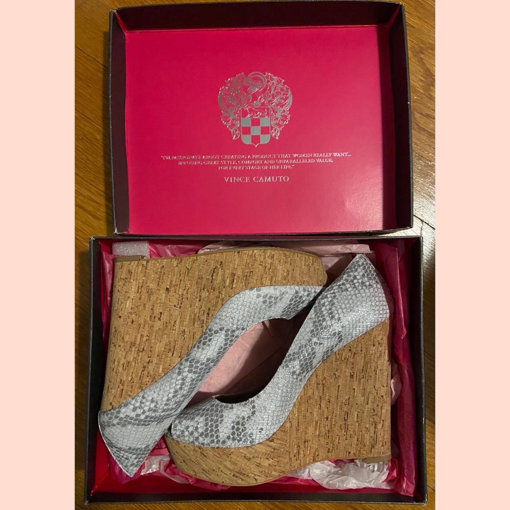 Vince Camuto LC Ladell Wedges